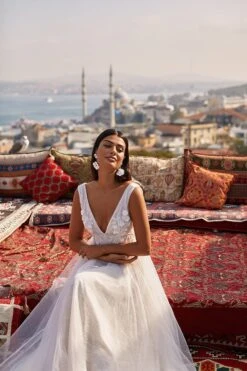 Aiyla Gown -A L’Amour The Label 12 29ac5315 a5be 4577 b041 e38d0af64637