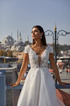 Emiri Gown -A L’Amour The Label 41 2ac1924c 10bb 411e 92c9 965f44f29dd4