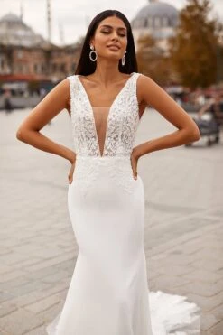 Nazan Gown 11 Nazan Gown -A L’Amour The Label 44 e275c5a5 c9bd 4c41 8615 1a2d5dccb10b