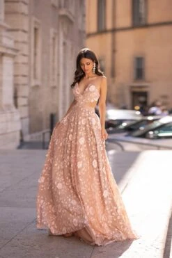 Fiorella -A L’Amour The Label 4 c9639d22 59a2 4c4c b035 46de8765e420