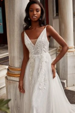 Karla Gown -A L’Amour The Label 57 c2d73403 f401 4f52 adec e6e023e36533