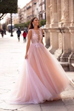 Bonita Tulle Gown -A L’Amour The Label 59 8bdbc38d 9b78 49fc bc05 53c0cad27e78