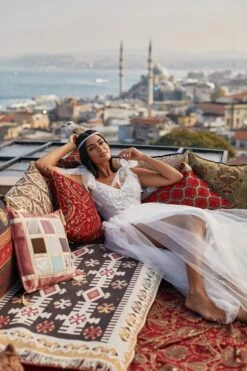 Ceyda Gown -A L’Amour The Label 5 3f6cbc61 72fb 40b8 b0d0 500e7bfe6611