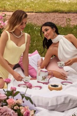 Sofia - White 23 Sofia - White -A L’Amour The Label 60 bb59c980 ecd5 4573 96ab 964455af8694