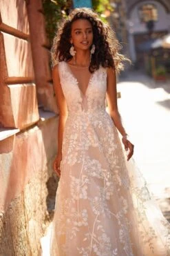 Claudine Gown -A L’Amour The Label 6 a3c2735c 5ae5 4c38 9e67 64212055bdb9