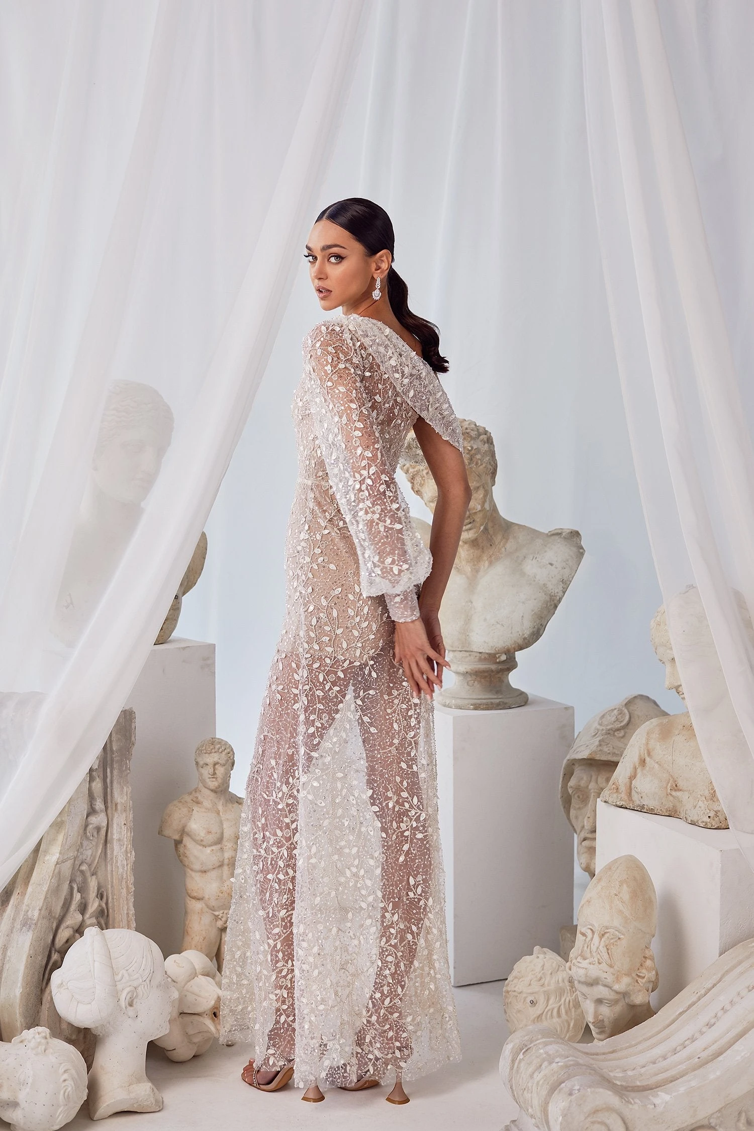 Emma - White 8 Emma - White - Image 6