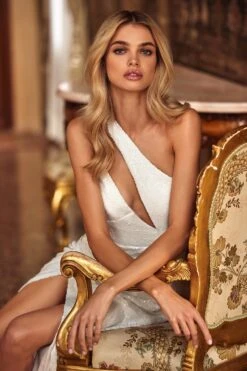 Cyra - White 9 Cyra - White -A L’Amour The Label 9 1fb04db7 ec9e 49ed 8f68 480c42dd11d4